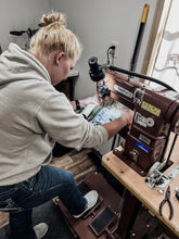 Load image into Gallery viewer, Custom Date & Time • Classic Frannie • Bag Making Workshop •$200 per person