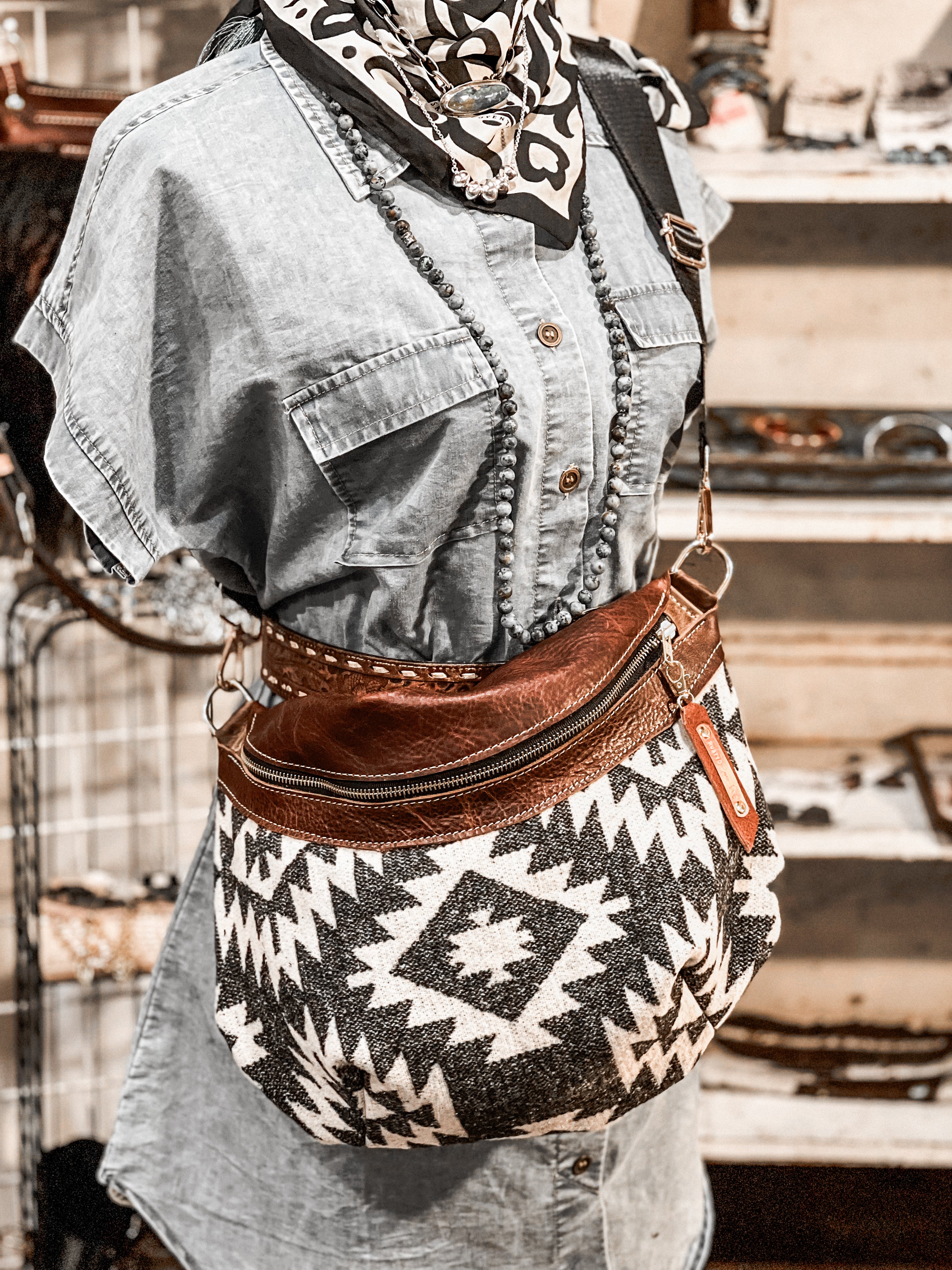 Frannie XL Black and White Aztec Wool