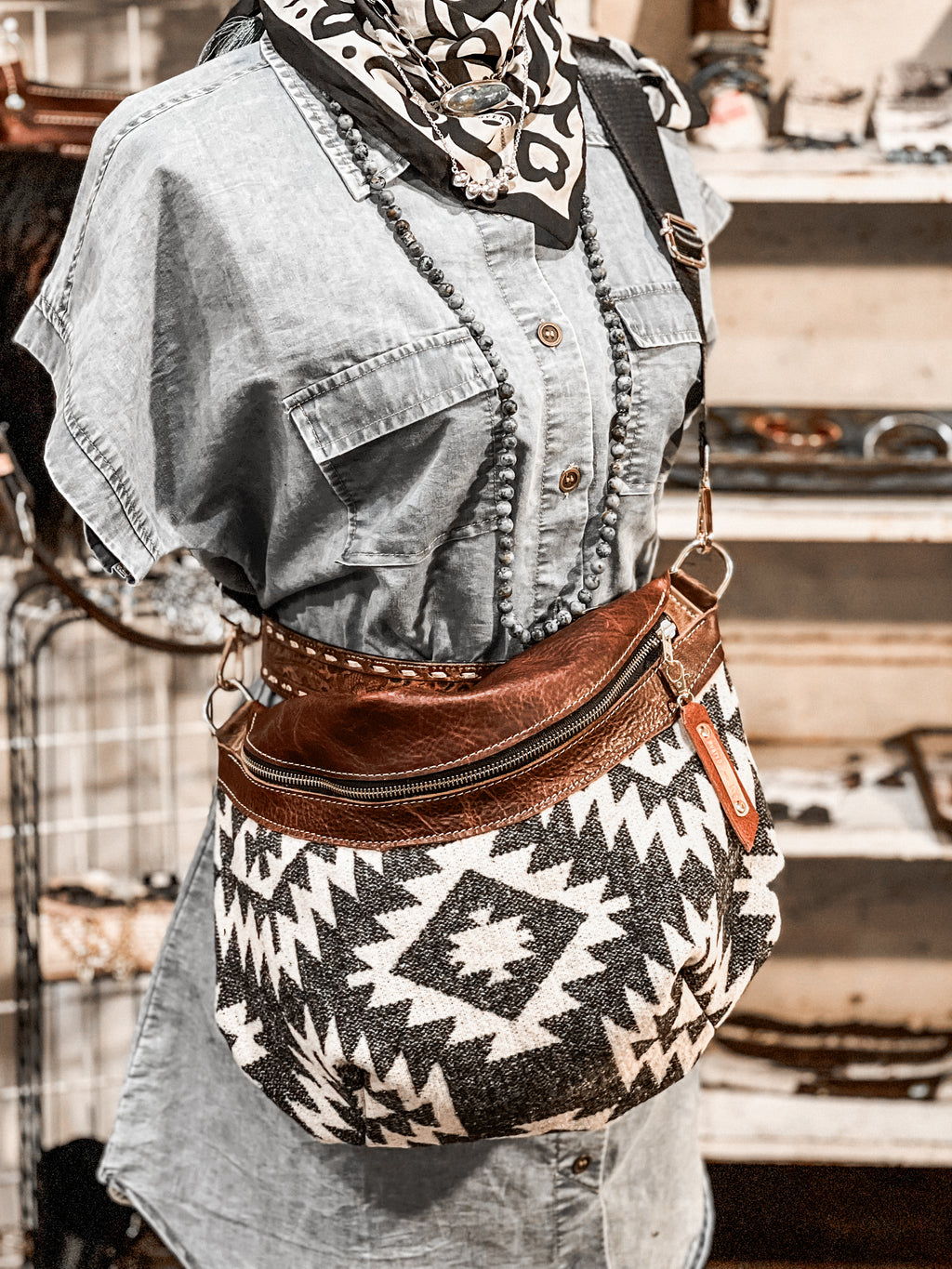 Frannie XL Black and White Aztec Wool