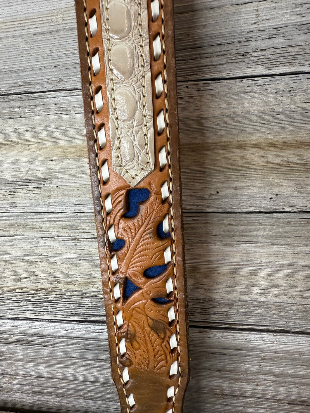 Buckstitch Leather Shoulder strap with Blue and Pearl accent