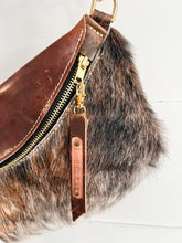 Load image into Gallery viewer, Tricolor Brindle Cowhide Frannie Bag
