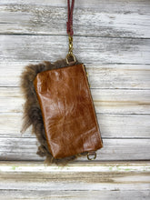 Load image into Gallery viewer, Buffalo Jessica Wristlet
