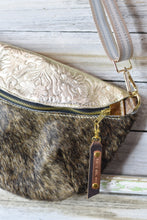 Load image into Gallery viewer, Brindle Cowhide and Gold Embossed Frannie Bag
