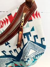 Load image into Gallery viewer, Pendleton Frannie XL Bag
