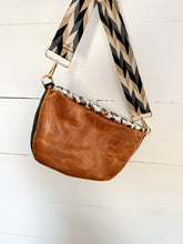 Load image into Gallery viewer, Black Leather and Leopard Cowhide Bumbag
