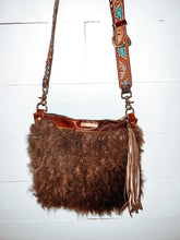 Load image into Gallery viewer, Classic Bighorn Bag with Buffalo Bison Hide and Vintage Buck Stitch Belt Strap
