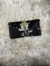 Load image into Gallery viewer, Tricolor Cowhide Trifold Wallet
