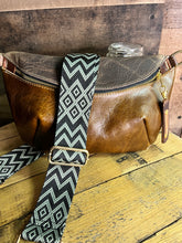 Load image into Gallery viewer, Frannie Bag all Leather
