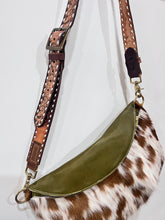 Load image into Gallery viewer, Green Frannie XL with Buckstitch Strap
