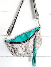 Load image into Gallery viewer, Turquoise Bum Bag
