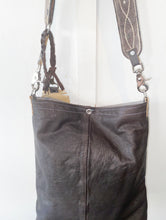 Load image into Gallery viewer, Pendleton Bucket Bag
